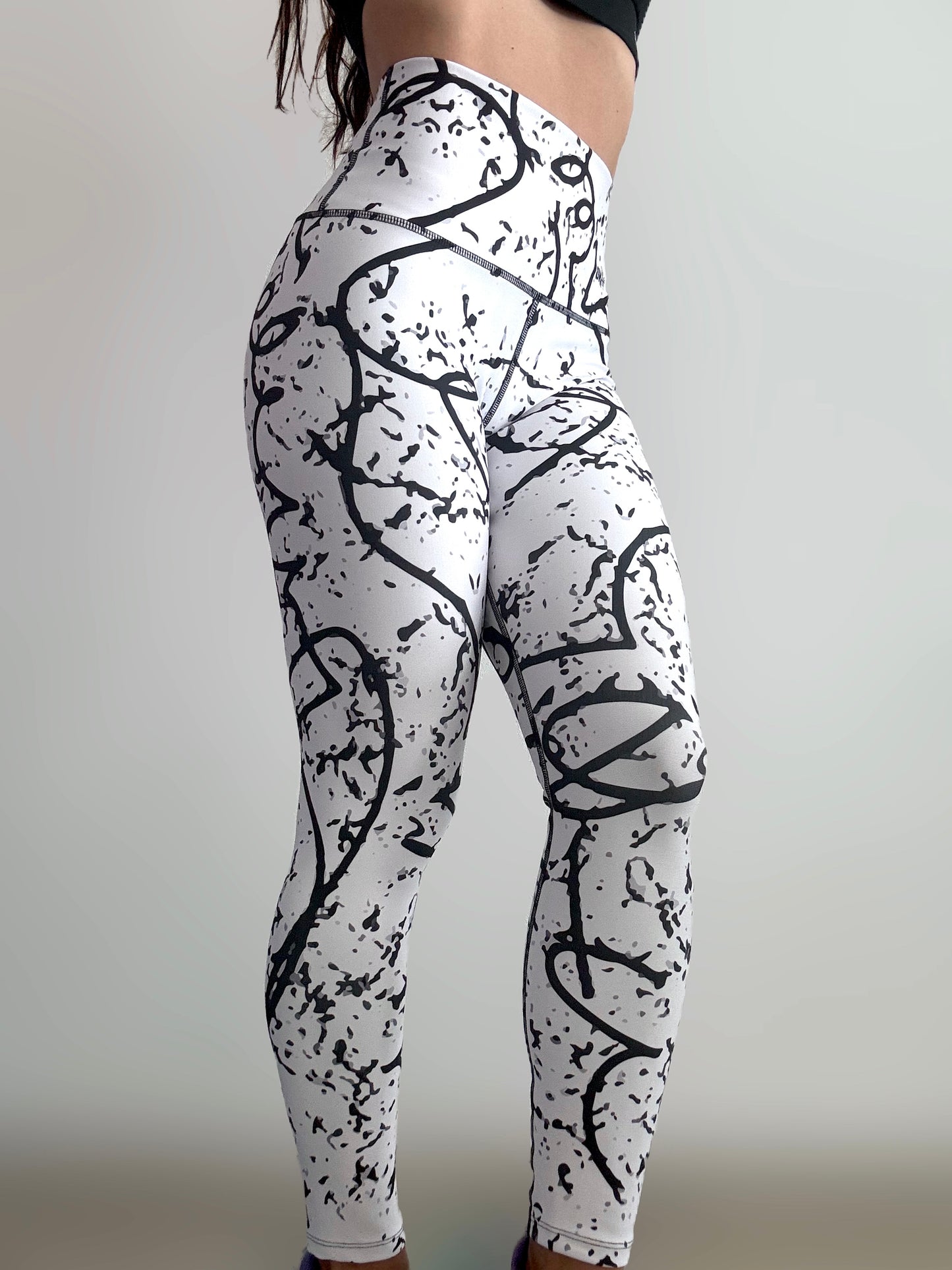 Black in White Legging