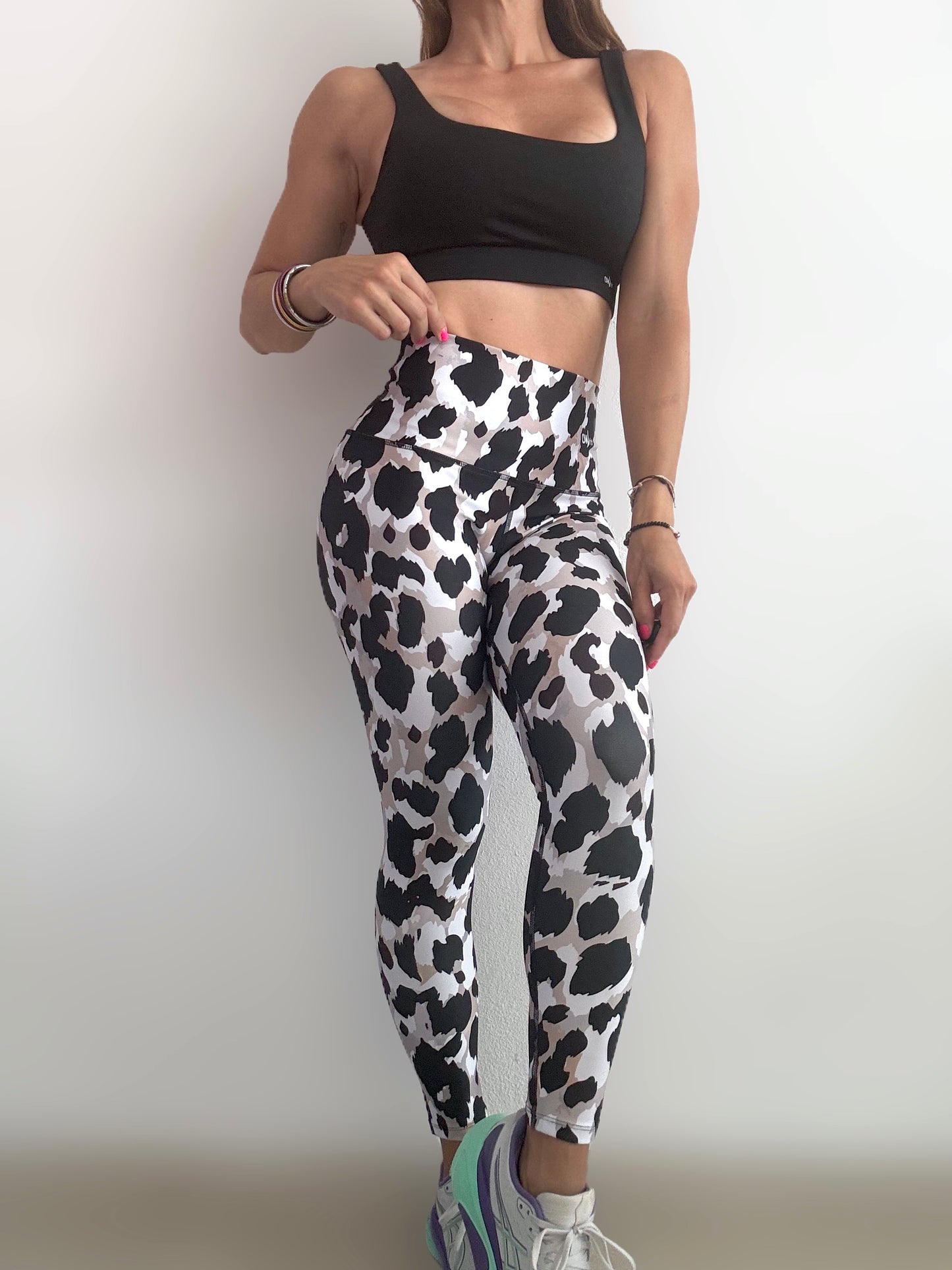 Neutral Legging